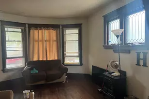 1041 College Ave, Racine, WI 53403 - Photo 5