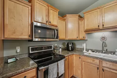 21864 N Weather Edge Cir #A, Lannon, WI 53046 - Photo 7