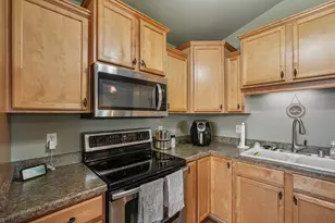 21864 N Weather Edge Cir, Lannon, WI 53046 - Photo 7