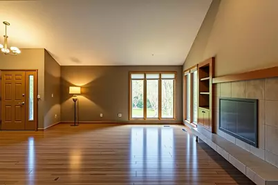 7030  Birchwood Dr, Hokah, MN 55947 - Photo 5