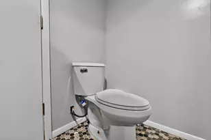 2139 E Leroy Ave, Saint Francis, WI 53235 - Photo 35