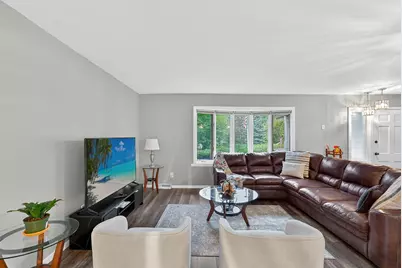 2139 E Leroy Ave, Saint Francis, WI 53235 - Photo 11