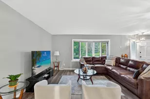 2139 E Leroy Ave, Saint Francis, WI 53235 - Photo 11