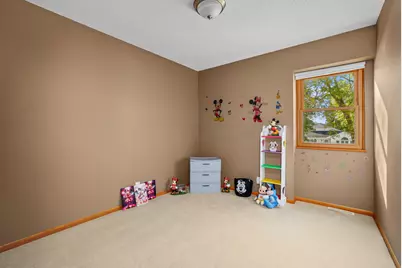 939  Sunset Pl, Onalaska, WI 54650 - Photo 13