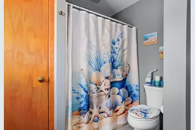 939  Sunset Pl, Onalaska, WI 54650 - Photo 17