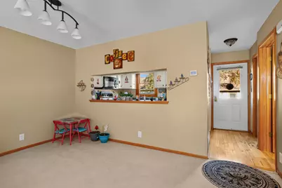 939  Sunset Pl, Onalaska, WI 54650 - Photo 7