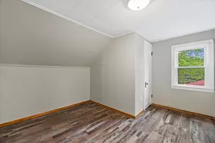 7911 W Cold Spring Rd, Greenfield, WI 53220 - Photo 23