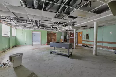 9806 W Lincoln Ave, West Allis, WI 53227 - Photo 21