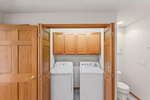 17871 W Radam Dr, New Berlin, WI 53146 - Photo 25