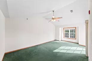 17871 W Radam Dr, New Berlin, WI 53146 - Photo 15