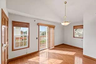 17871 W Radam Dr, New Berlin, WI 53146 - Photo 7