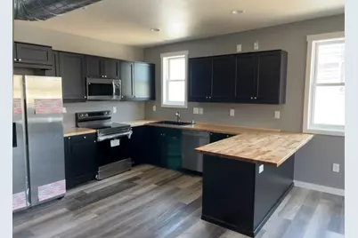 1214  3rd St #B, La Crosse, WI 54601 - Photo 3