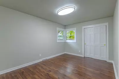 8014 S 13th St, Oak Creek, WI 53154 - Photo 19