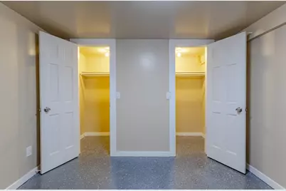 8014 S 13th St, Oak Creek, WI 53154 - Photo 31