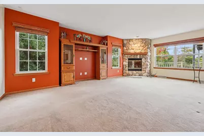 8216  Anna Ave, Racine, WI 53185 - Photo 9