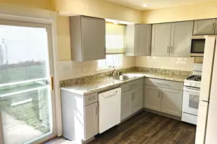 4273 W Cherrywood Ln, Brown Deer, WI 53209 - Photo 5