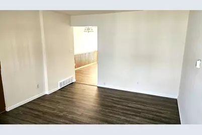 4273 W Cherrywood Ln, Brown Deer, WI 53209 - Photo 11