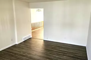 4273 W Cherrywood Ln, Brown Deer, WI 53209 - Photo 11