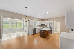 W312N4890 Chapel Ridge Rd, Merton, WI 53029 - Photo 7