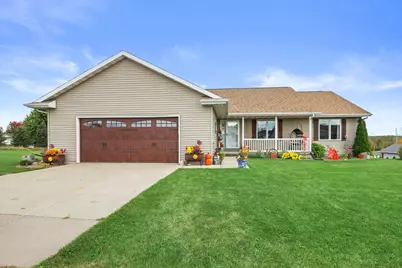 104  Carolyn Ct, Eden, WI 53019 - Photo 1