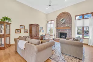 4 Lake Pointe Cir, Racine, WI 53402 - Photo 15