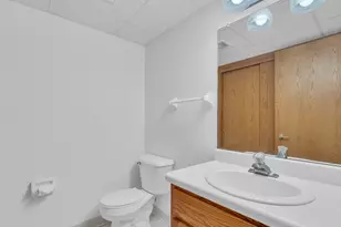 4 Lake Pointe Cir, Racine, WI 53402 - Photo 47