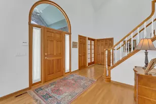 4 Lake Pointe Cir, Racine, WI 53402 - Photo 7