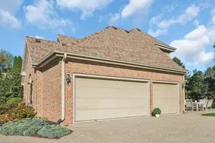 4 Lake Pointe Cir, Racine, WI 53402 - Photo 5