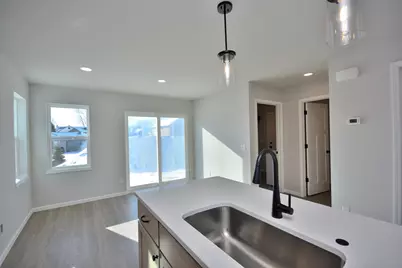 919  5 Mile Rd, Racine, WI 53402 - Photo 15