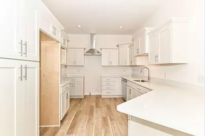 312 N Trailview Cir #25, Racine, WI 53185 - Photo 11