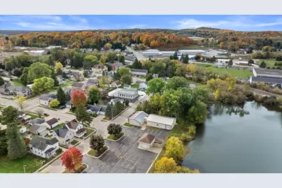 308  Oak St, Slinger, WI 53086 - Photo 35