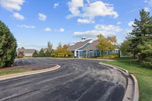 757 Bridlewood Dr, Hartford, WI 53027 - Photo 21