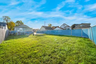 2004 S 16th St, Sheboygan, WI 53081 - Photo 17