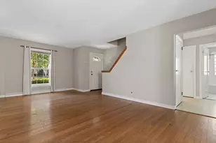 4918 N Berkeley Blvd, Whitefish Bay, WI 53217 - Photo 9