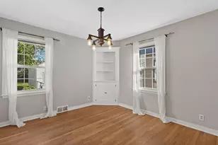 4918 N Berkeley Blvd, Whitefish Bay, WI 53217 - Photo 13