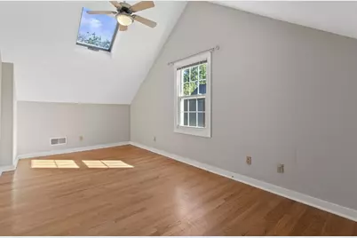 4918 N Berkeley Blvd, Whitefish Bay, WI 53217 - Photo 29