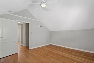 4918 N Berkeley Blvd, Whitefish Bay, WI 53217 - Photo 23