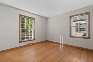 4918 N Berkeley Blvd, Whitefish Bay, WI 53217 - Photo 17