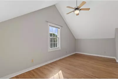 4918 N Berkeley Blvd, Whitefish Bay, WI 53217 - Photo 31