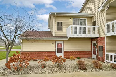 25151  87th St #11-3, Salem Lakes, WI 53168 - Photo 3