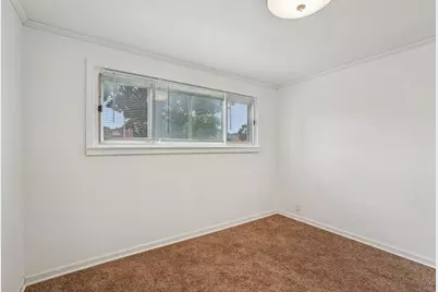 8230 W Burleigh St, Milwaukee, WI 53222 - Photo 15