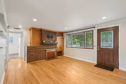 8230 W Burleigh St, Milwaukee, WI 53222 - Photo 7