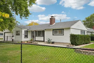 8230 W Burleigh St, Milwaukee, WI 53222 - Photo 27