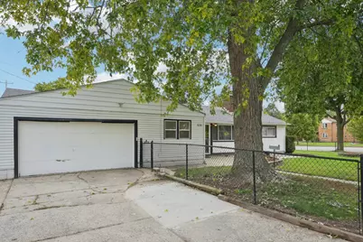 8230 W Burleigh St, Milwaukee, WI 53222 - Photo 31