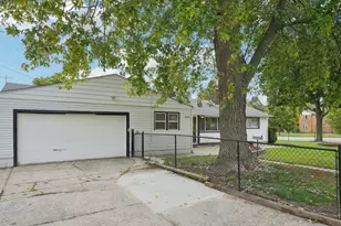 8230 W Burleigh St, Milwaukee, WI 53222 - Photo 31