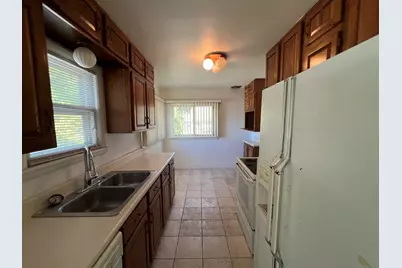 6402 W Girard Ave, Milwaukee, WI 53210 - Photo 7