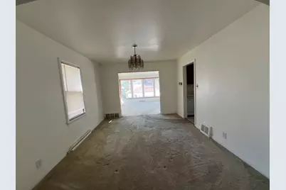 6402 W Girard Ave, Milwaukee, WI 53210 - Photo 5