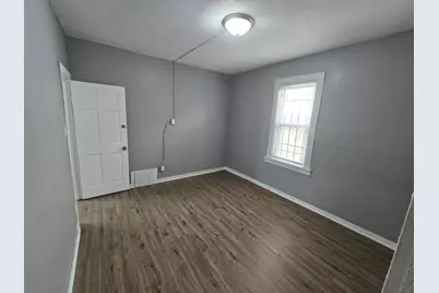 2478 W Chambers St, Milwaukee, WI 53206 - Photo 7