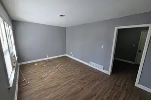 2478 W Chambers St, Milwaukee, WI 53206 - Photo 19