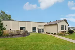 W170N11573 Armada Dr, Germantown, WI 53022 - Photo 23